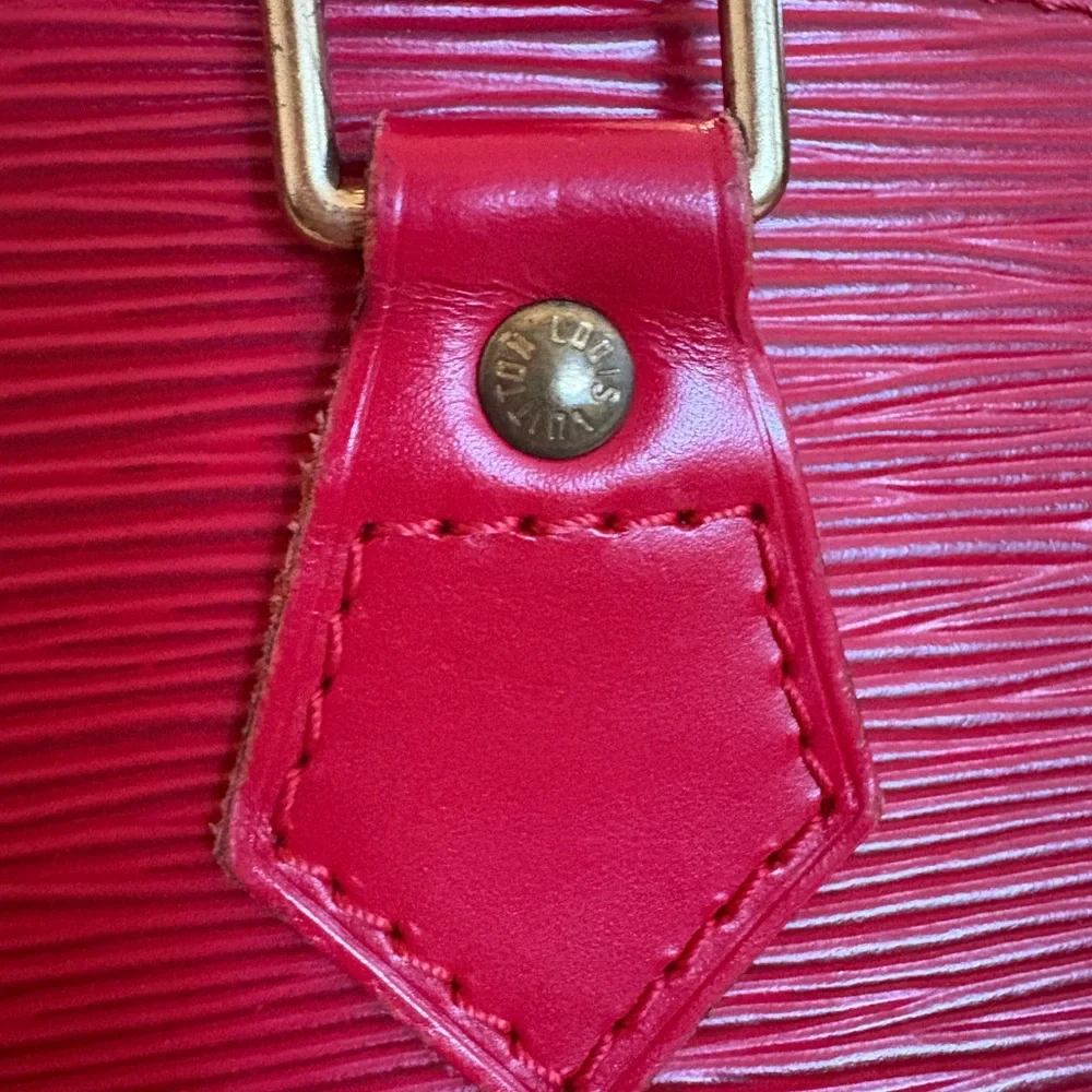 Louis Vuitton Red Epi Alma - INCLUDES COA AND LOCK & KEY - Picture 4 of 9